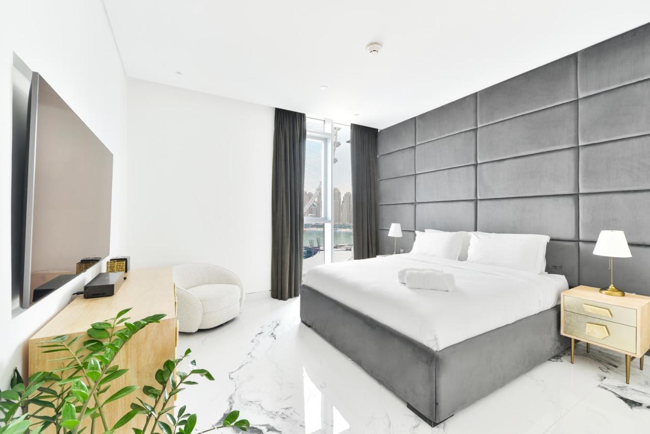 Luxurious 3 Bedroom W Maidroom In Bluewaters Island Dubái Exterior foto
