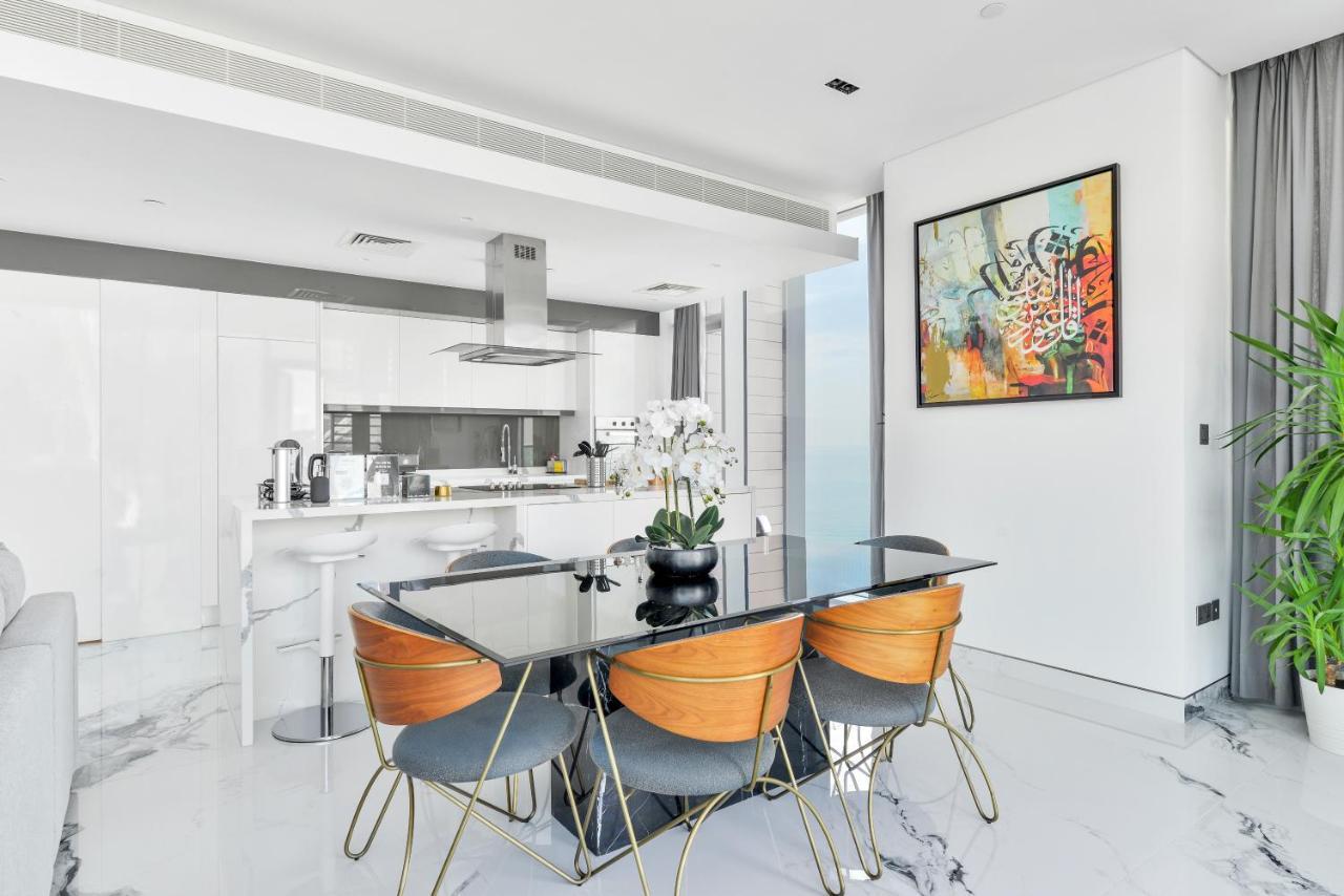 Luxurious 3 Bedroom W Maidroom In Bluewaters Island Dubái Exterior foto